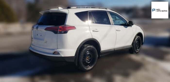 Toyota RAV4 LE – Image 24