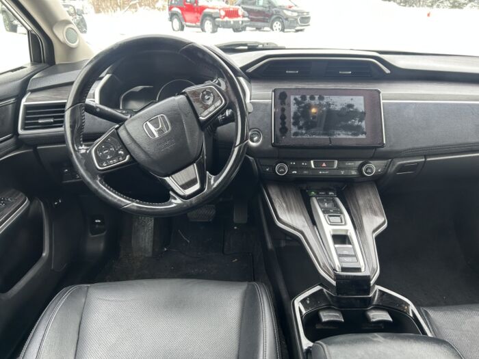 Honda Clarity Touring - Image 7