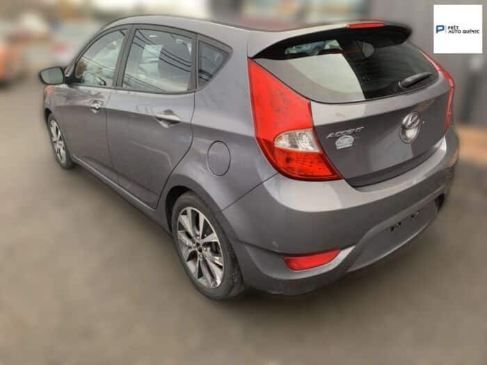 Hyundai Accent SE - Image 4