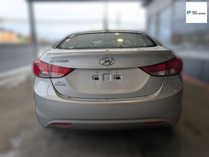 Hyundai Elantra GLS - Image 7