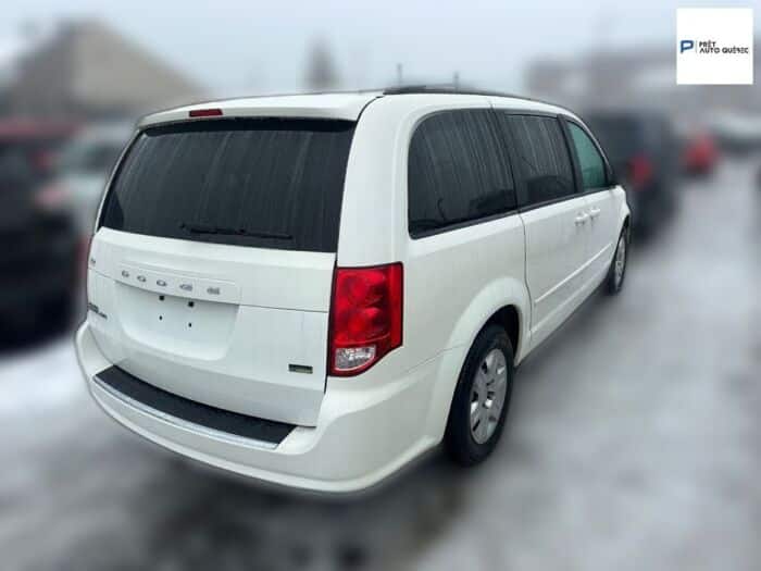 Dodge Grand Caravan SXT - Image 3