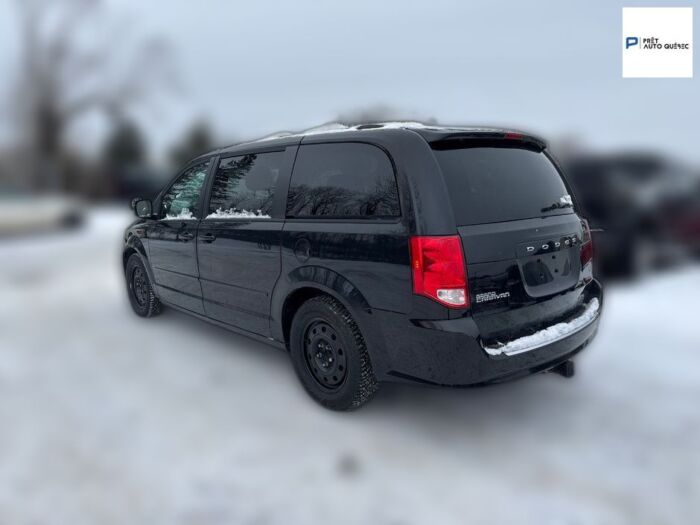 Dodge Grand Caravan SXT - Image 12