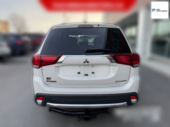 Mitsubishi Outlander ES N/A – Image 6