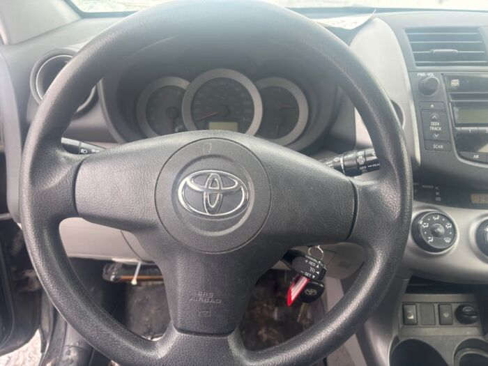 Toyota RAV4 BASE – Image 11