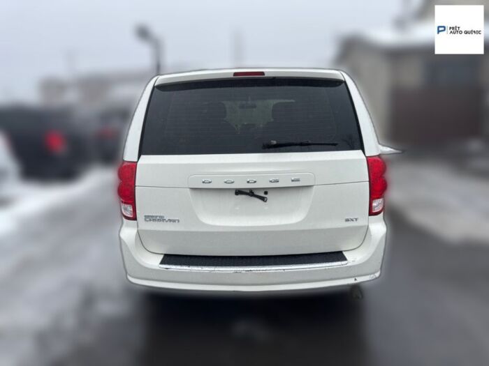 Dodge Grand Caravan SXT PLUS - Image 8