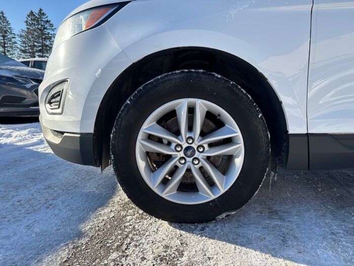 Ford Edge SEL - Image 15