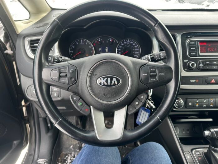 Kia Rondo LX - Image 6