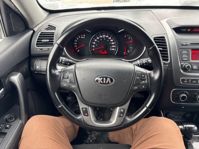 Kia Sorento LX-V6 AWD – Image 20