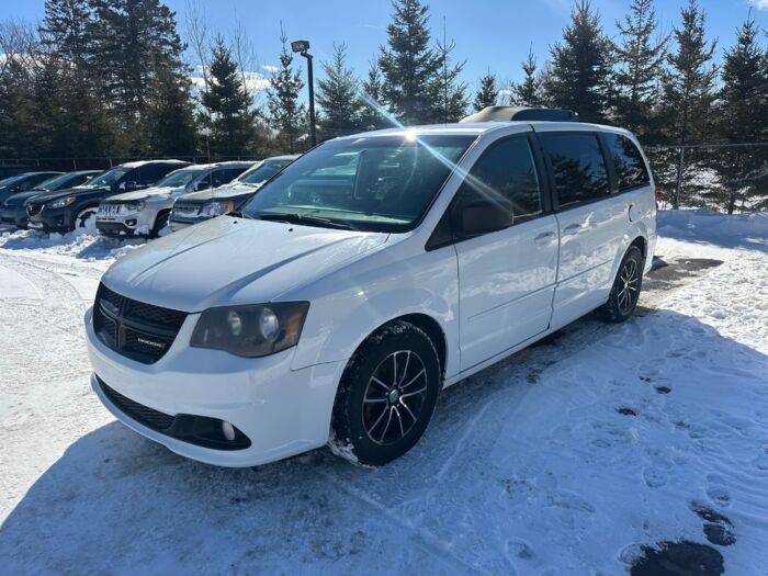 Dodge Grand Caravan SXT – Image 6