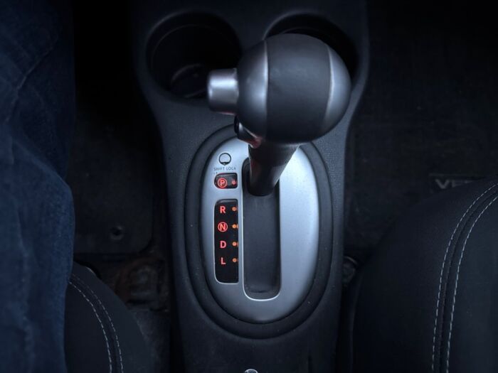 Nissan Versa Note SL - Image 14