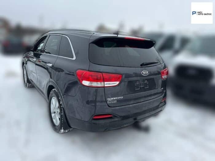 Kia Sorento LX 2.4L - Image 5