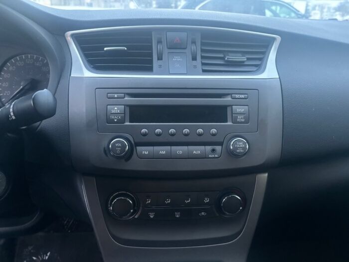 Nissan Sentra 1.8 S – Image 12