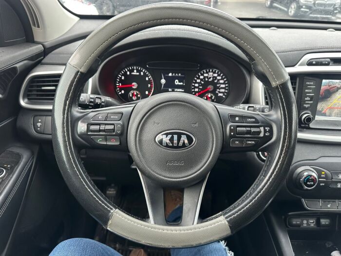 Kia Sorento LX Turbo - Image 8