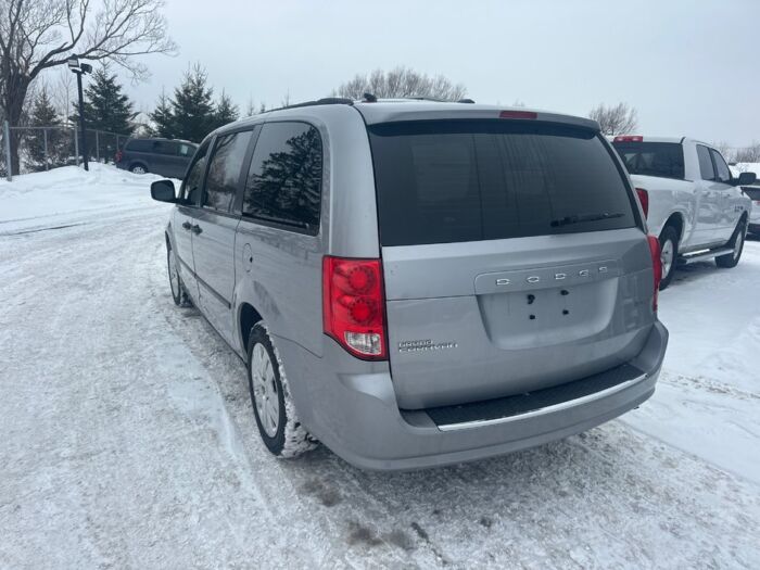 Dodge Grand Caravan SE - Image 5